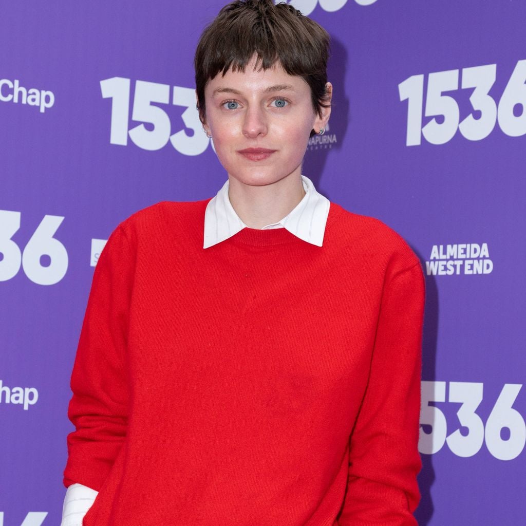 Emma Corrin bei der Premiere von 1536™ im Ambassadors Theatre in London