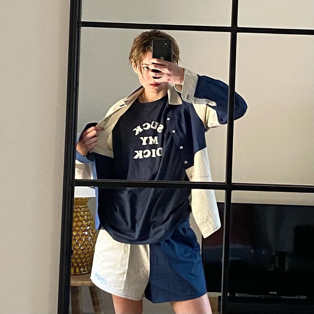 Emma Corrin im März 2021