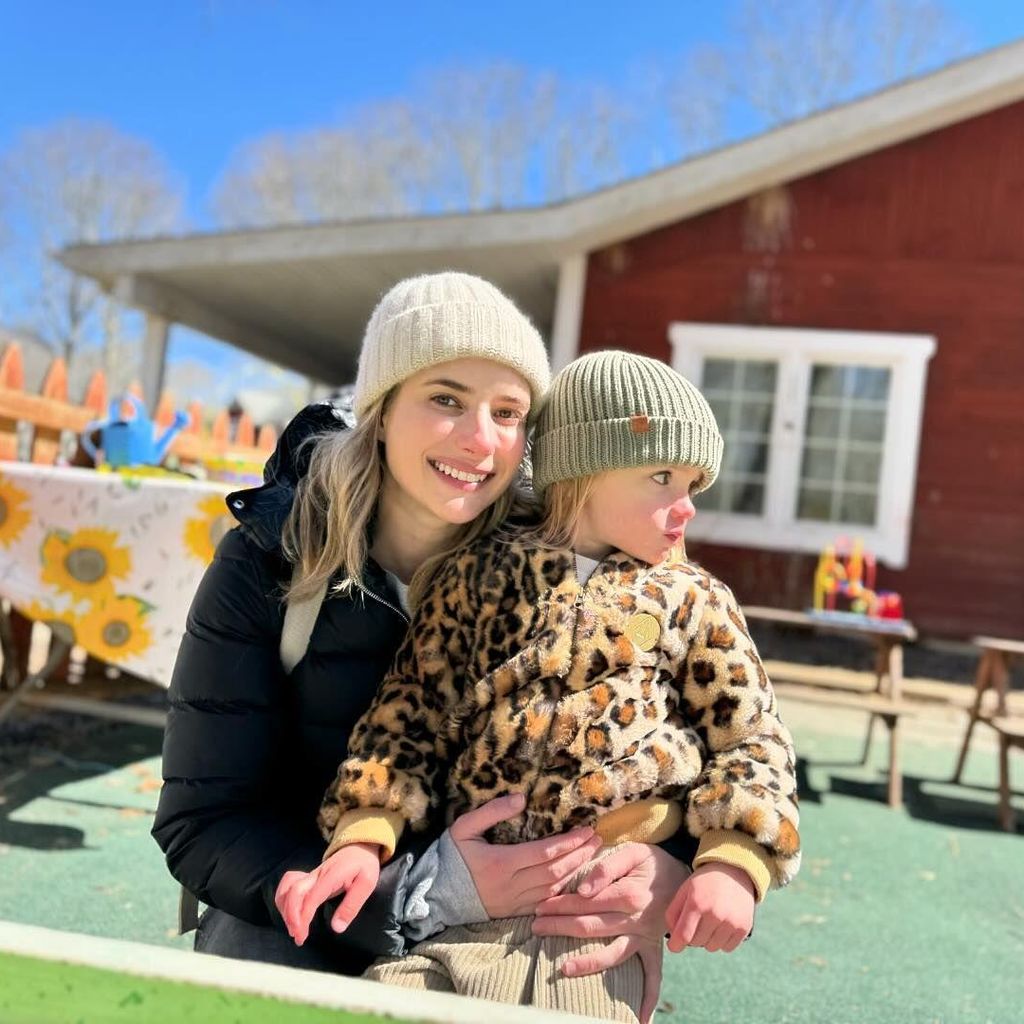 Emma Roberts mit ihrem Sohn Rhodes