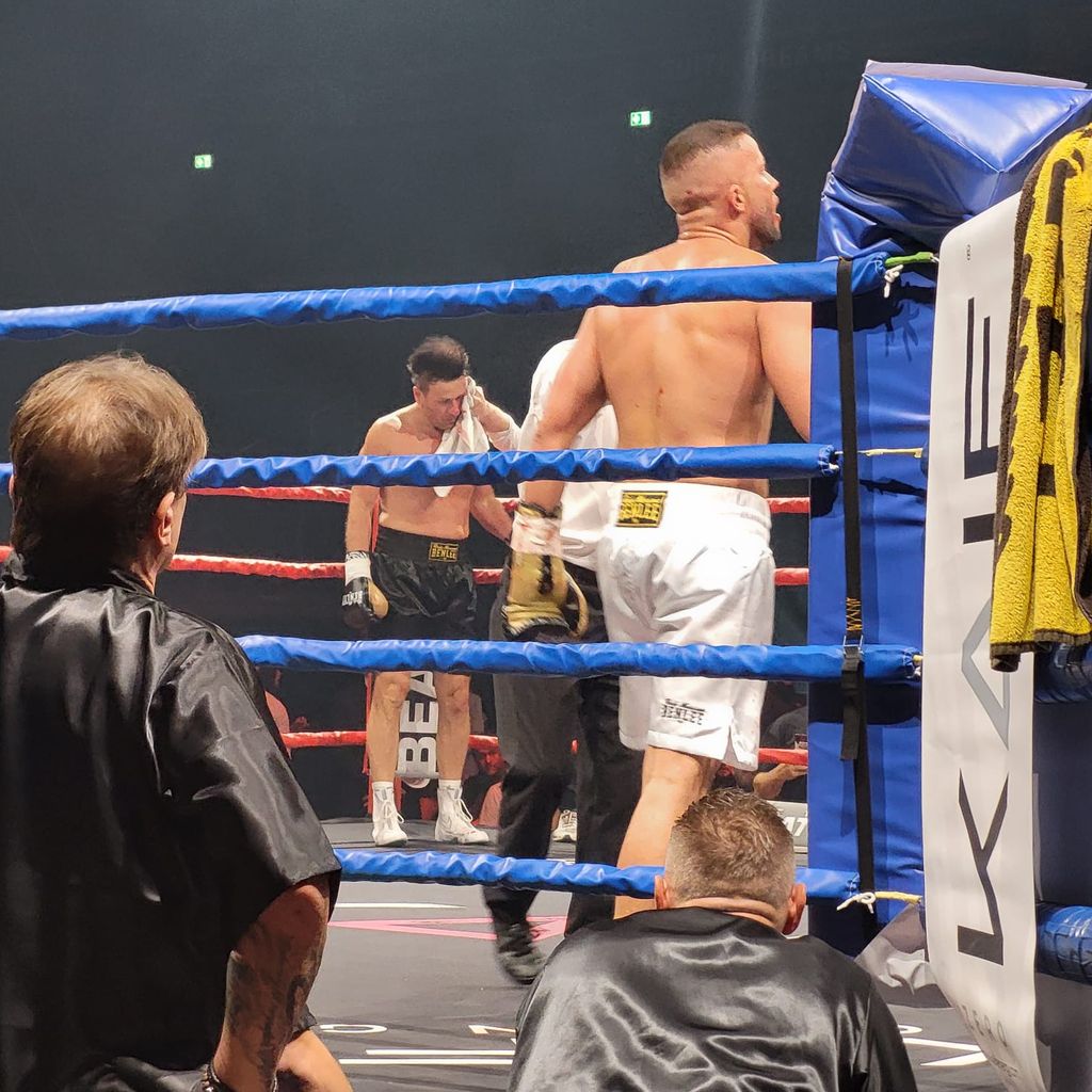 Ennesto Monté und Domenico De Cicco im Ring, September 2022