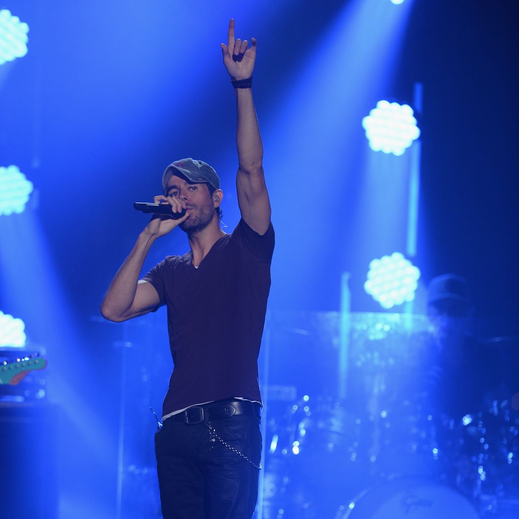 Enrique Iglesias auf einer Bühne