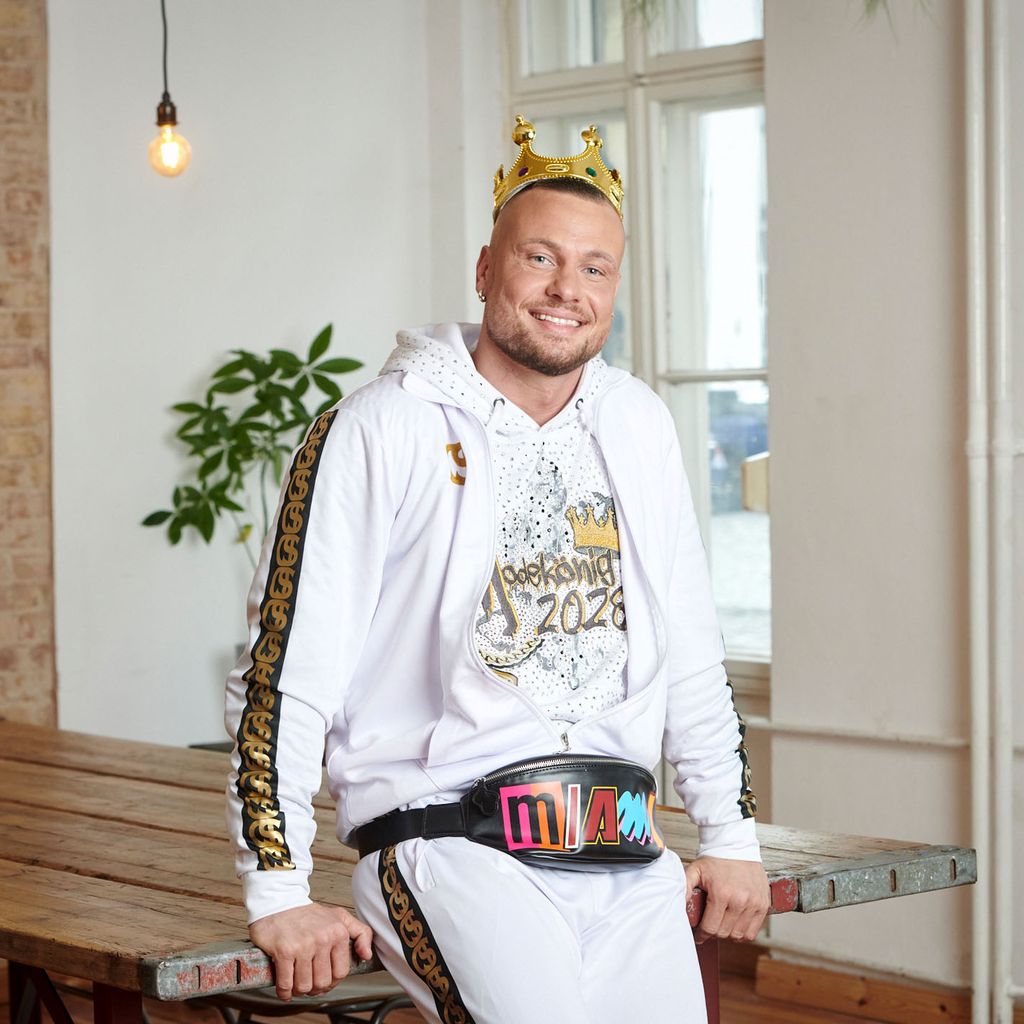 Eric Sindermann bei "B:REAL - Echte Promis, echtes Leben"