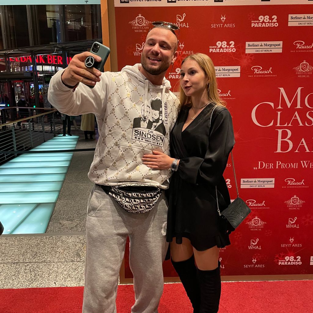 Eric Sindermann mit Freundin Katharina in Berlin