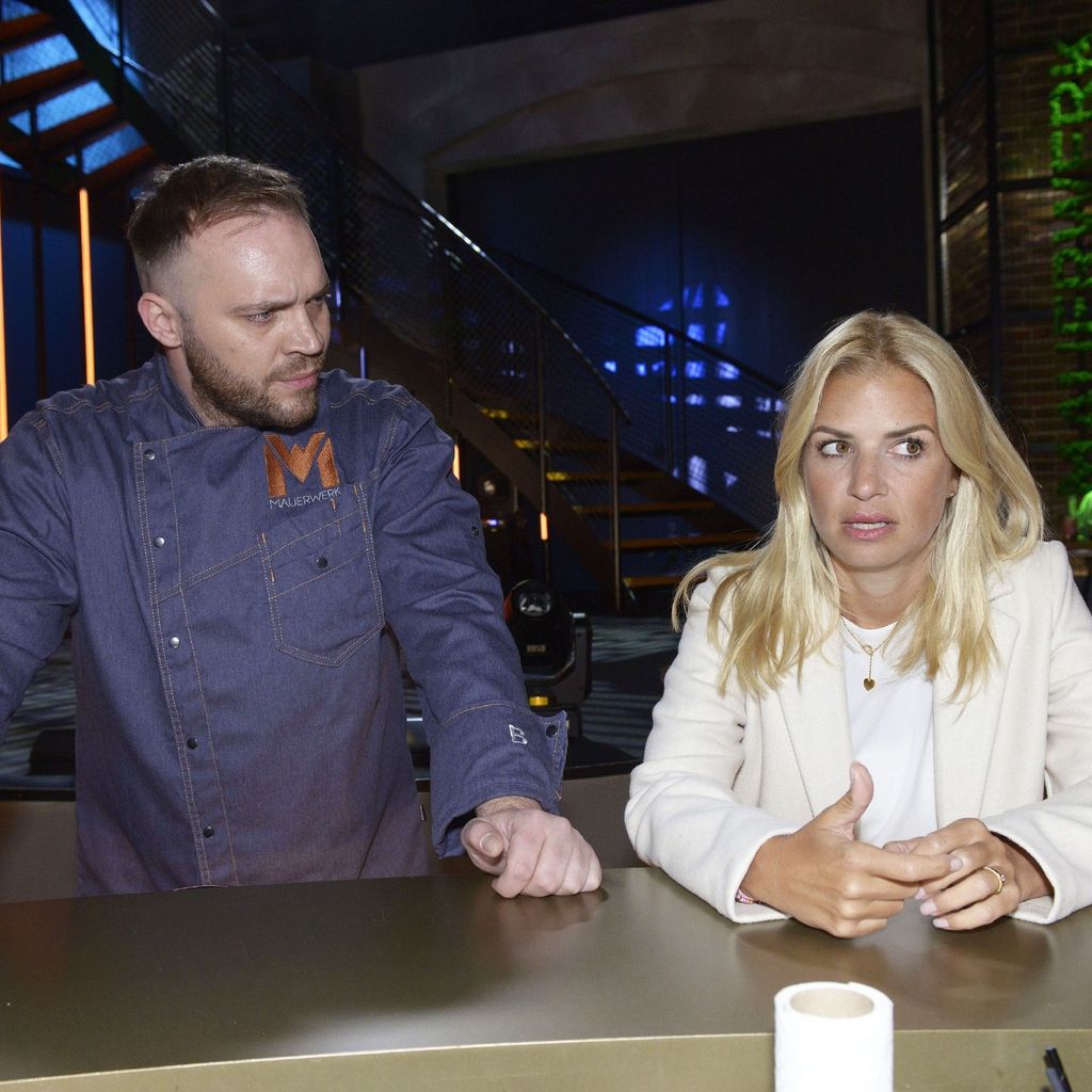 Erik-Darsteller Patrick Heinrich und Sarah-Darstellerin Susan Sideropoulos im Mauerwerk, GZSZ