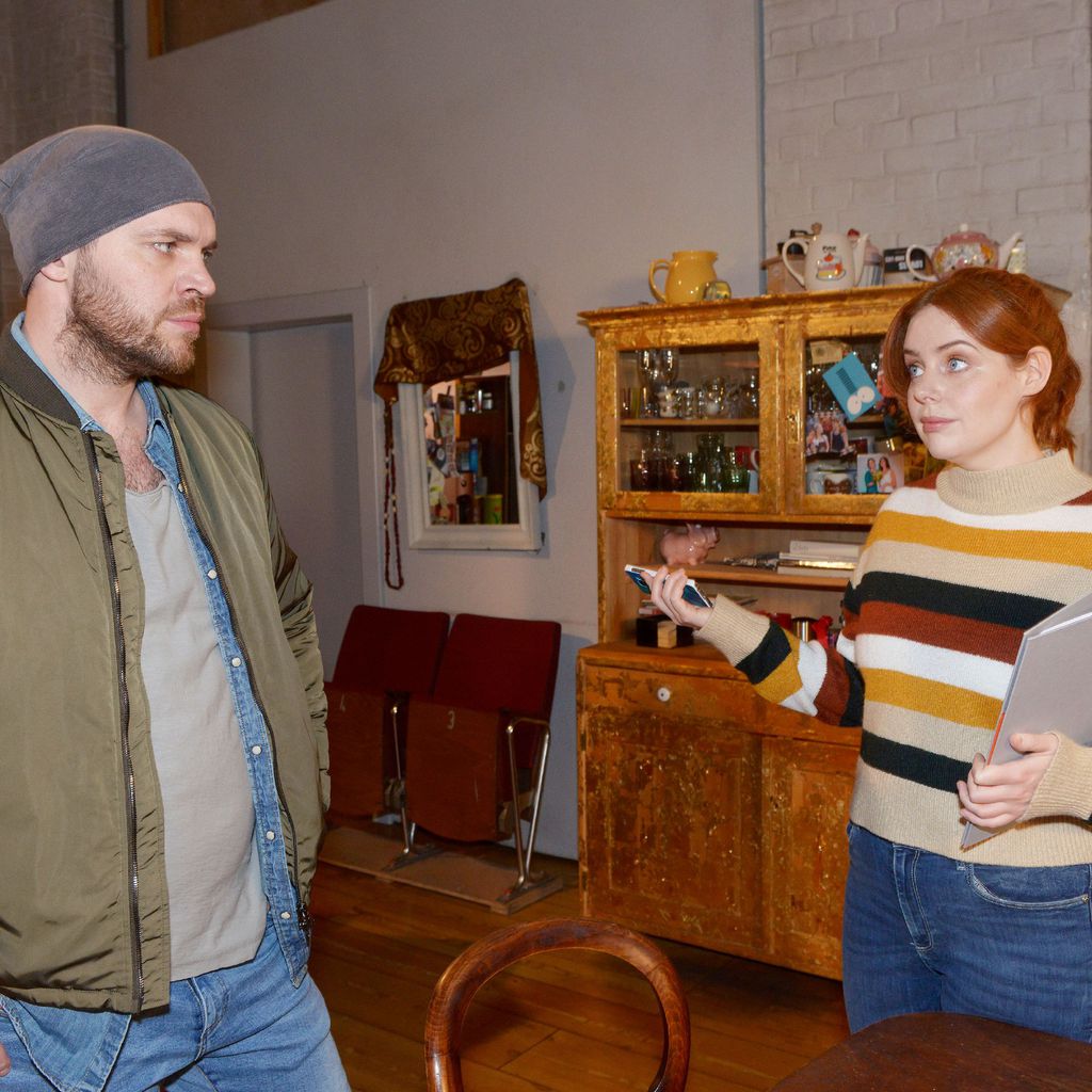 Erik (Patrick Heinrich) und Toni (Olivia Marei) bei "Gute Zeiten, schlechte Zeiten"