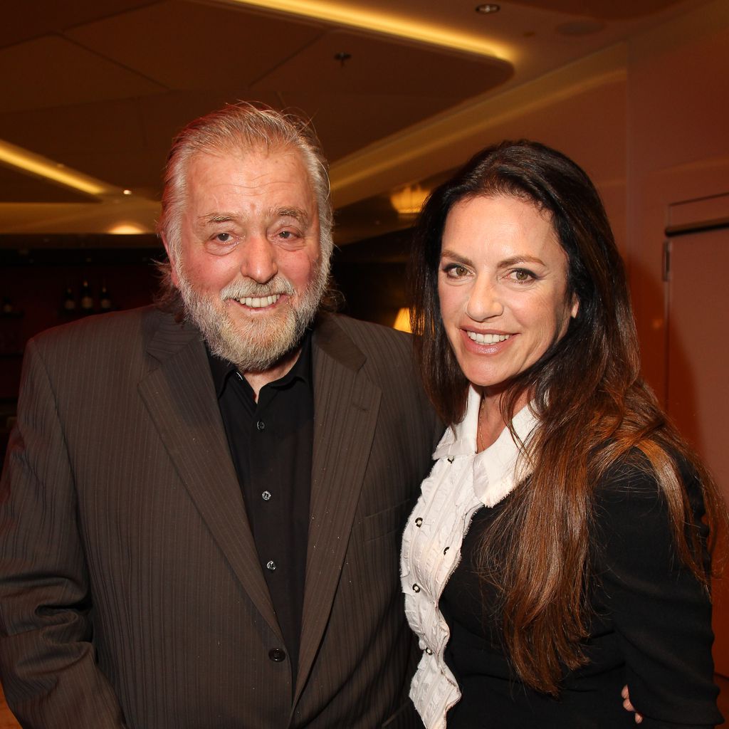 Erwin Neubauer und seine Tochter Christine bei einer Vernissage in München