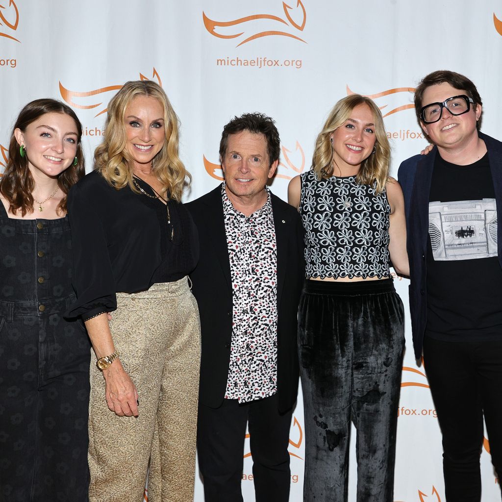 Esmé Fox, Tracy Pollan, Michael J. Fox, Schuyler Fox, Sam Fox und Aquinnah Fox im Oktober 2021