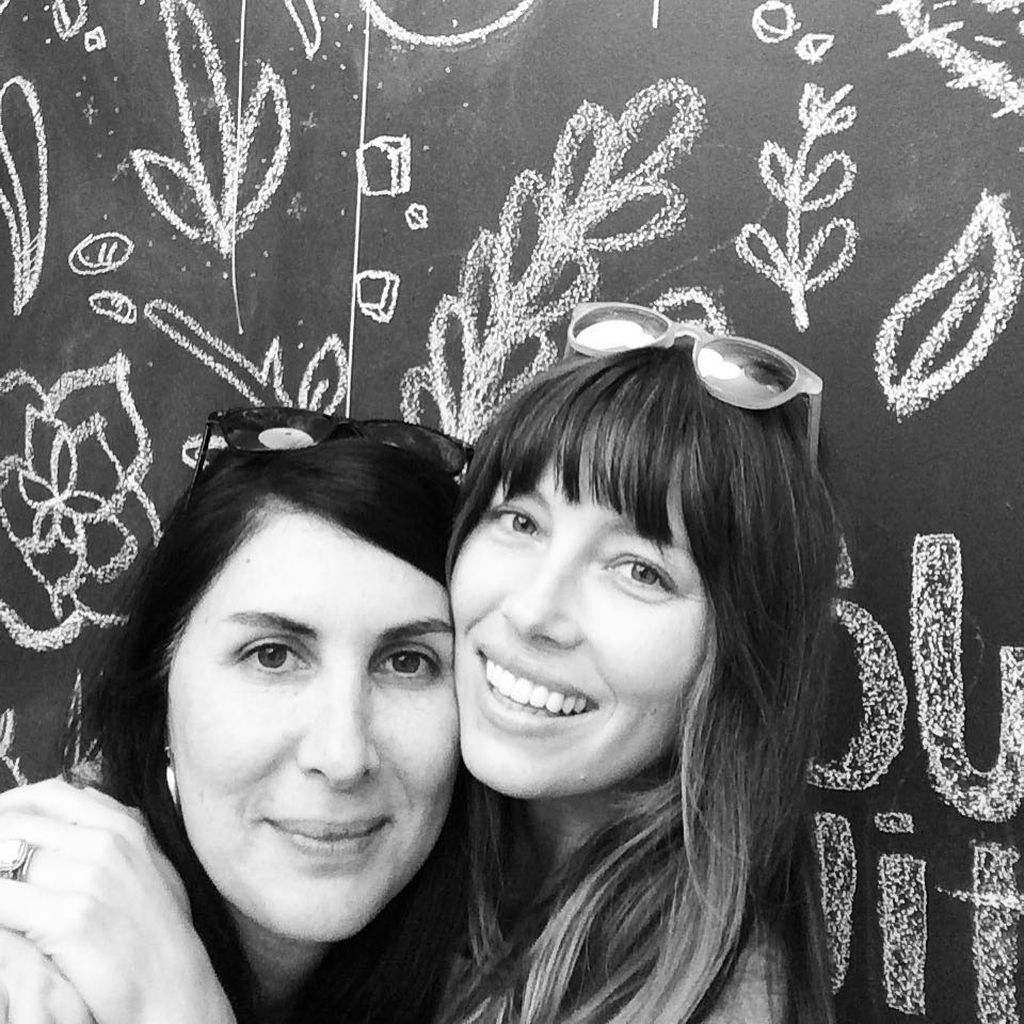 Estee Stanley und Jessica Biel 2016