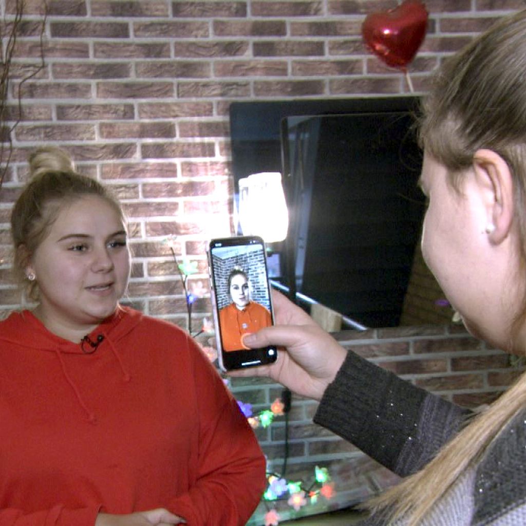 Estefania und Sylvana Wollny in "Die Wollnys – Eine schrecklich große Familie!"