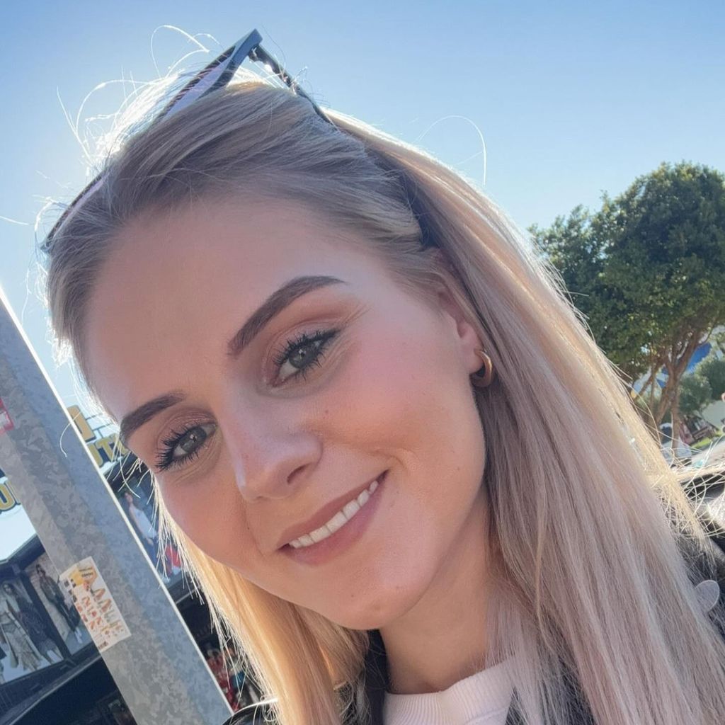 Estefania Wollny, Sängerin