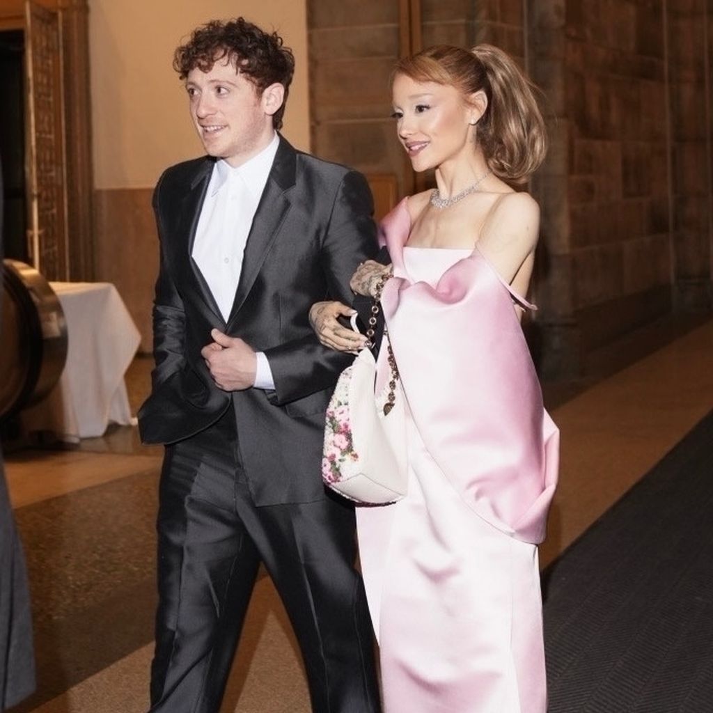 Ethan Slater und Ariana Grande bei den National Board of Review Awards in New York