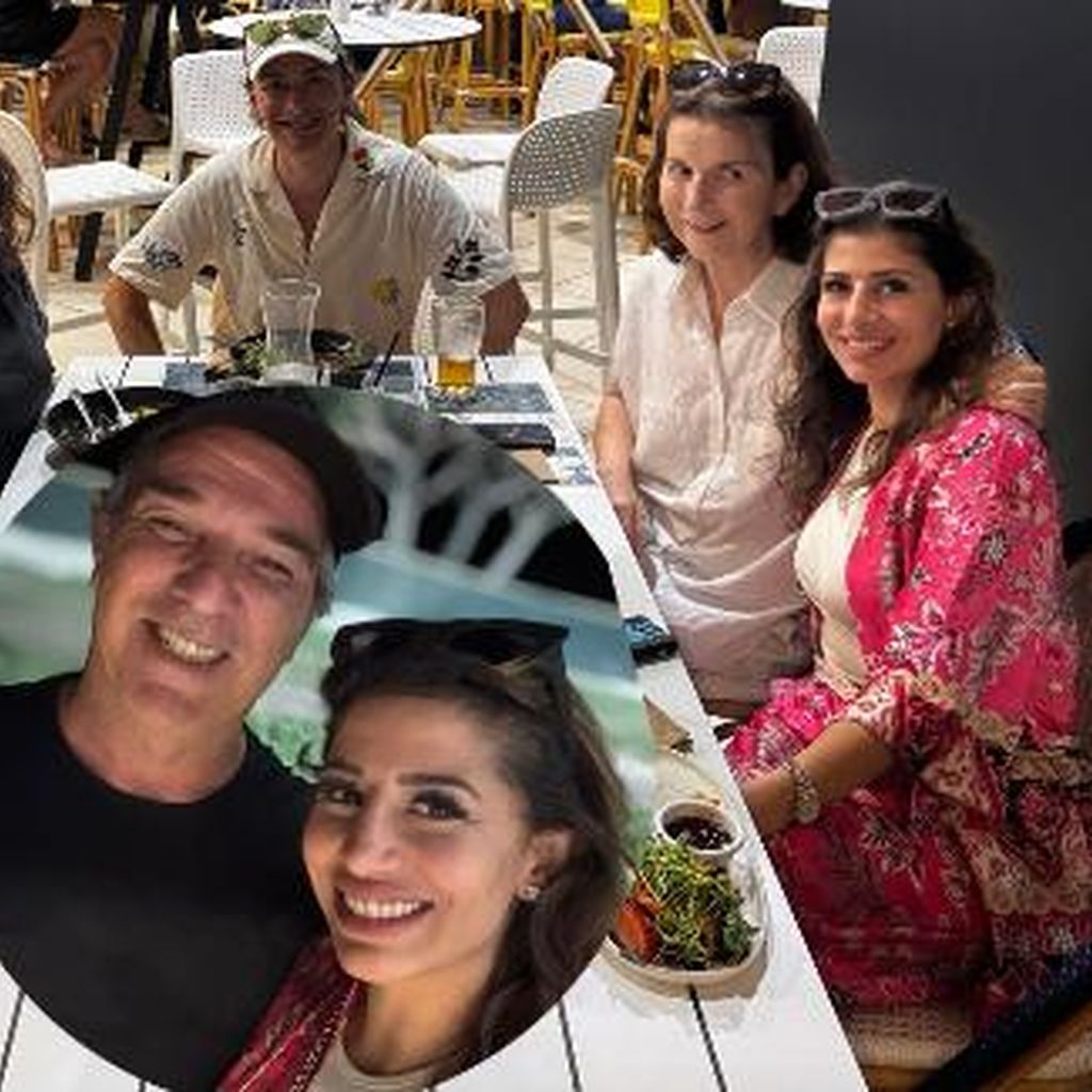 Eva Benetatou mit ihrem Cousin, dessen Frau und Claudia Obert in Australien, Januar 2026