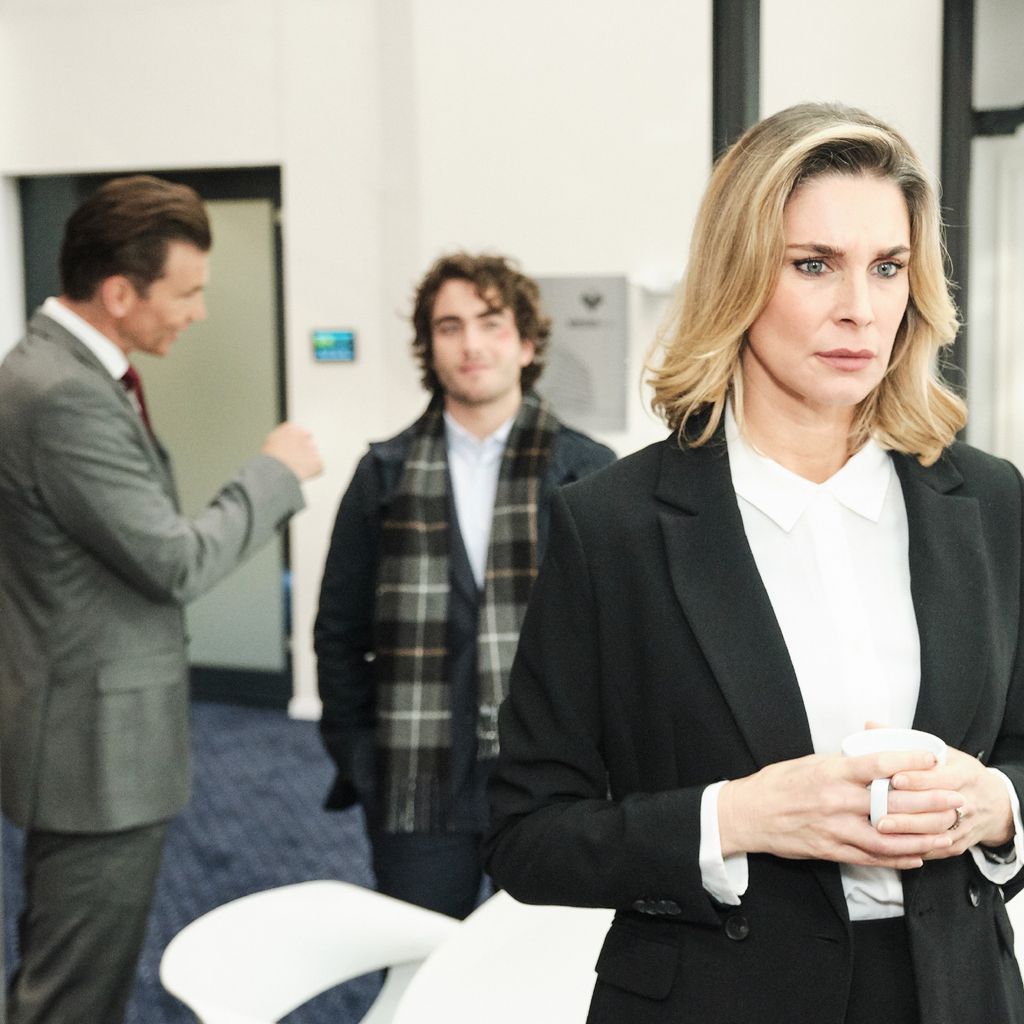 Eva (Claudelle Deckert), Anton Hoffmann (Matthias Paul), Sebastian (Jonathan Elias Weiske)