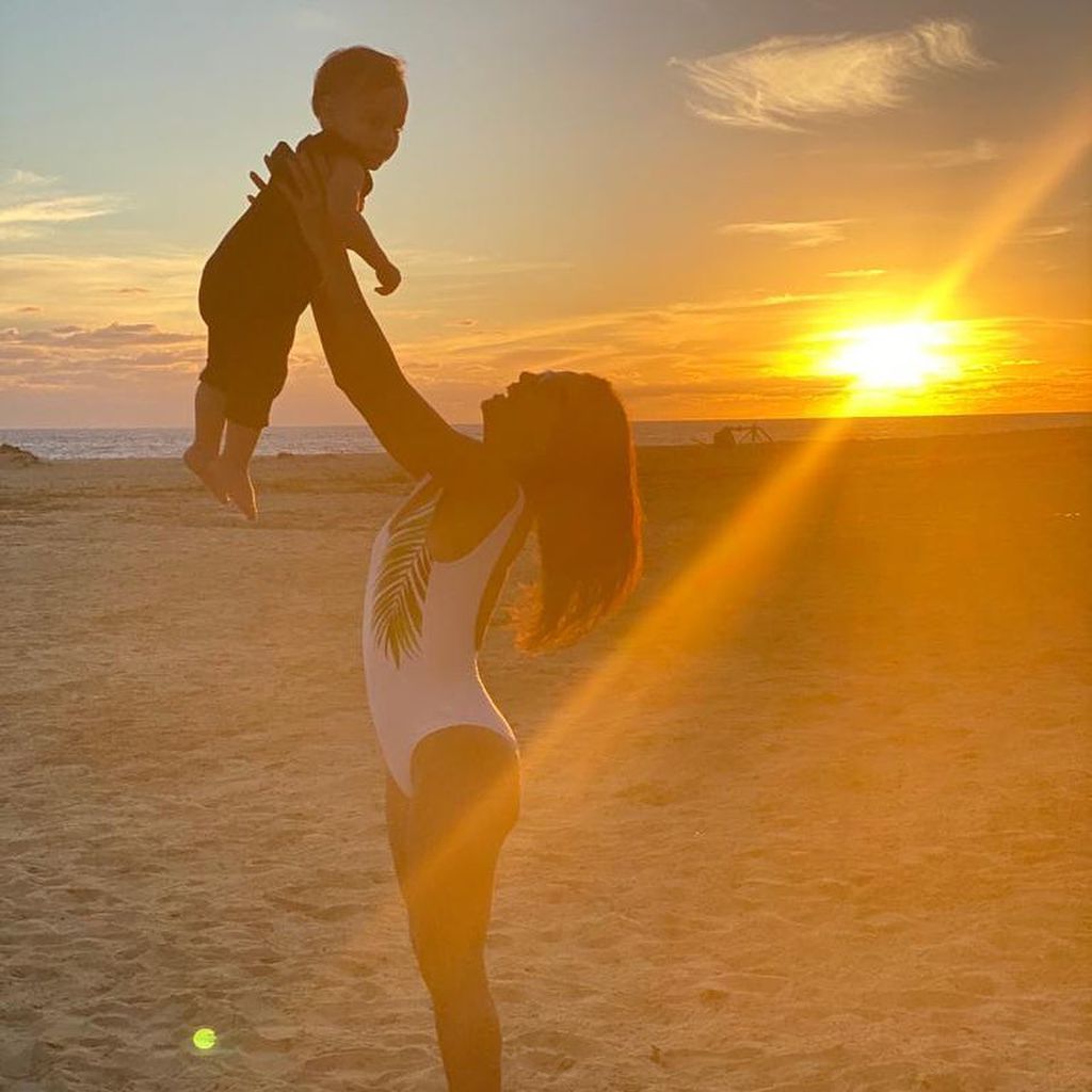 Eva Longoria und Sohn Santiago Enrique Bastón in Mexiko