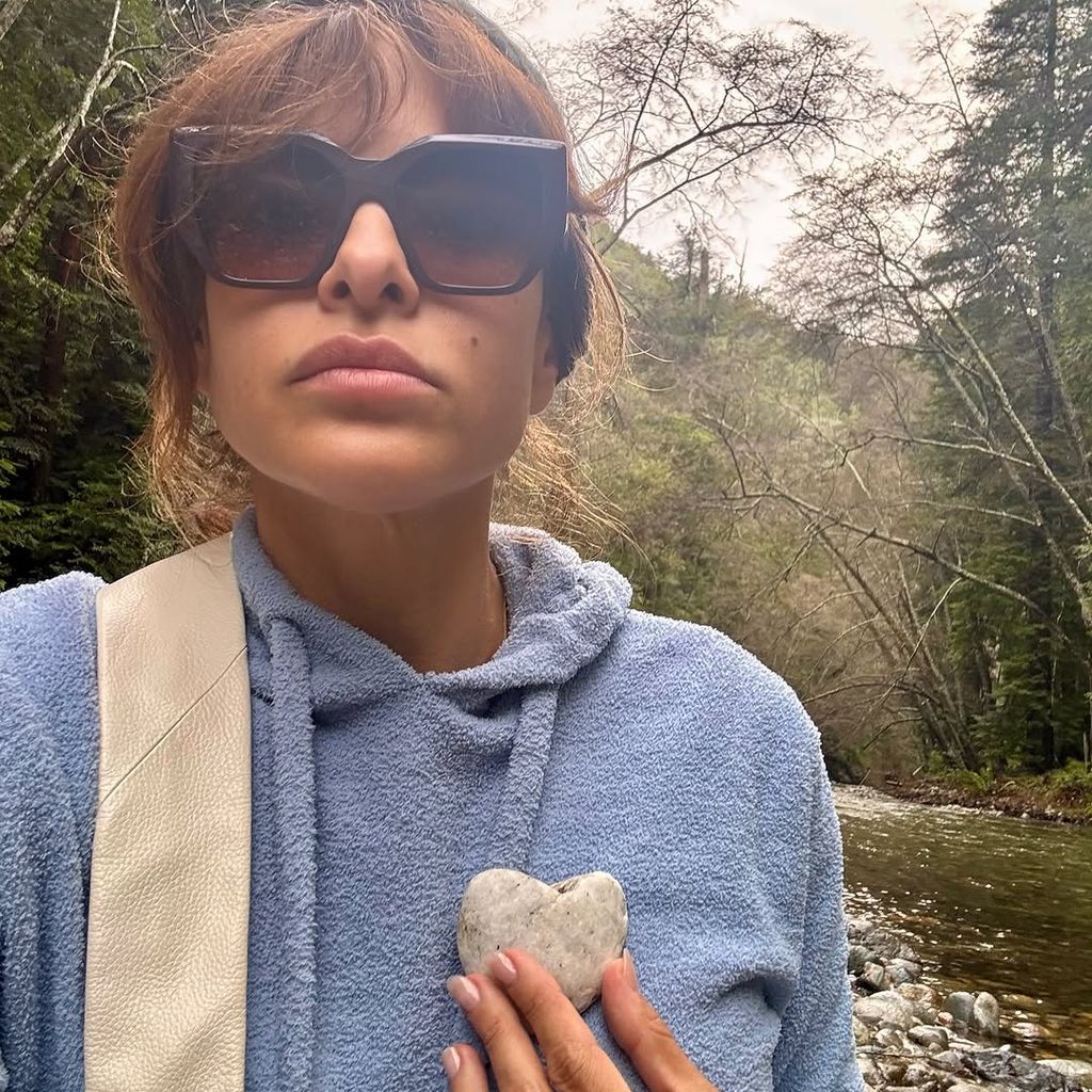 Eva Mendes gedenkt ihrem verstorbenen Bruder im März 2025