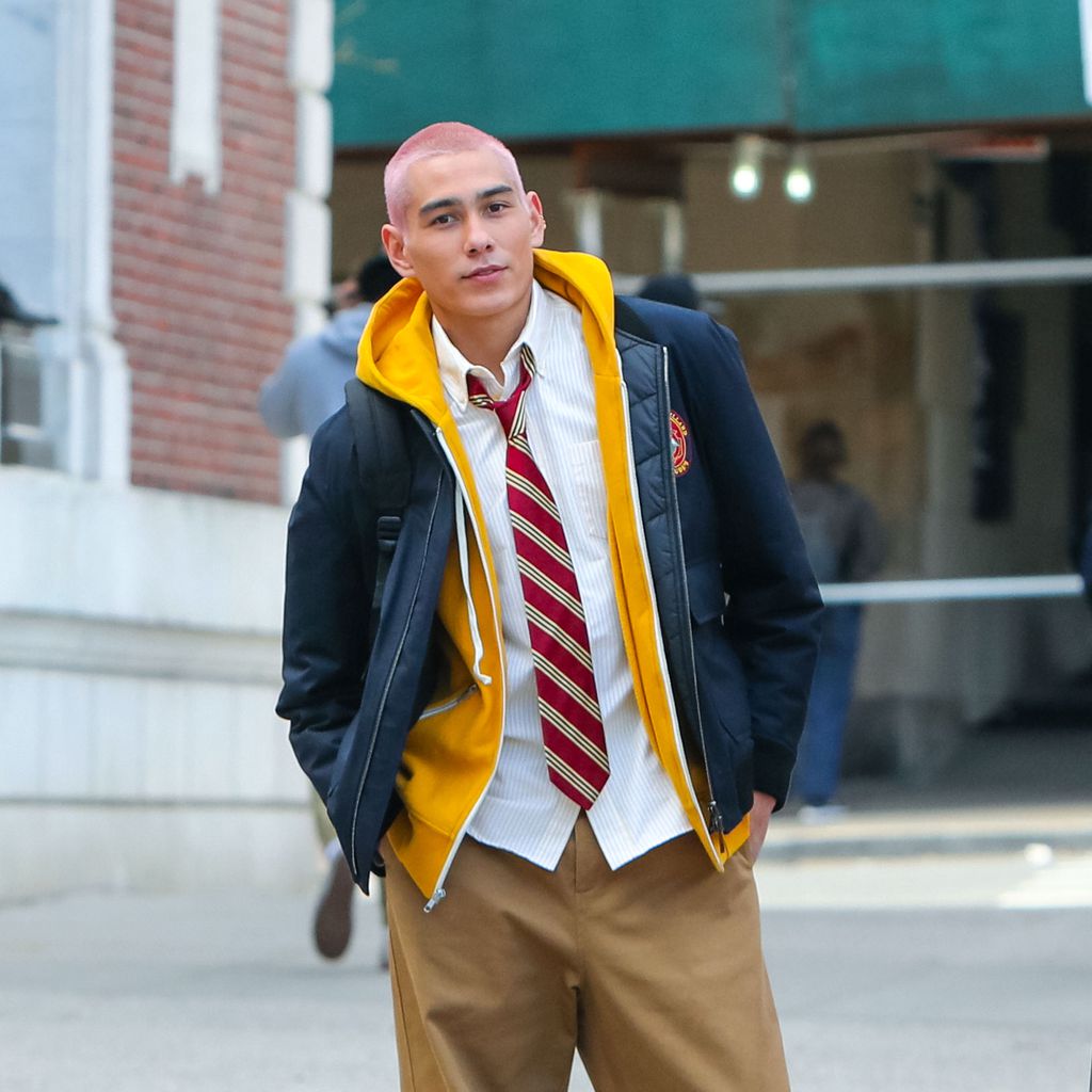 Evan Mock am Set des "Gossip Girl"-Reboots