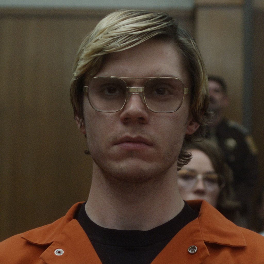 Evan Peters als Jeffrey Dahmer