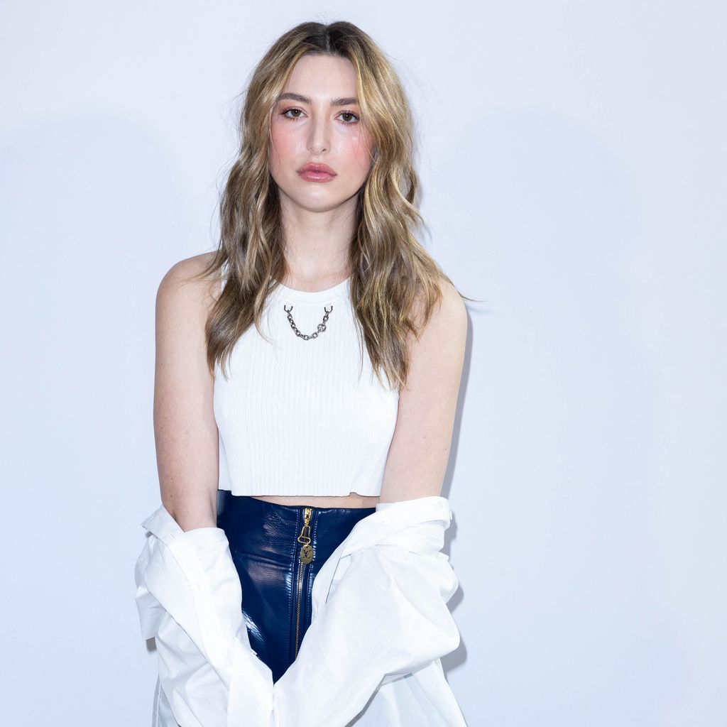 Eve Jobs, Model