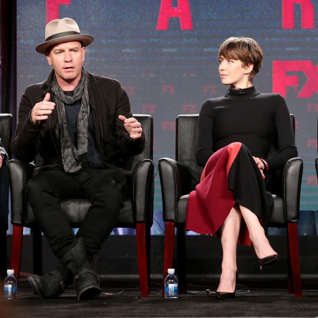 Ewan McGregor mit seinen "Fargo"-Co-Stars Carrie Coon und Mary Elizabeth Winstead