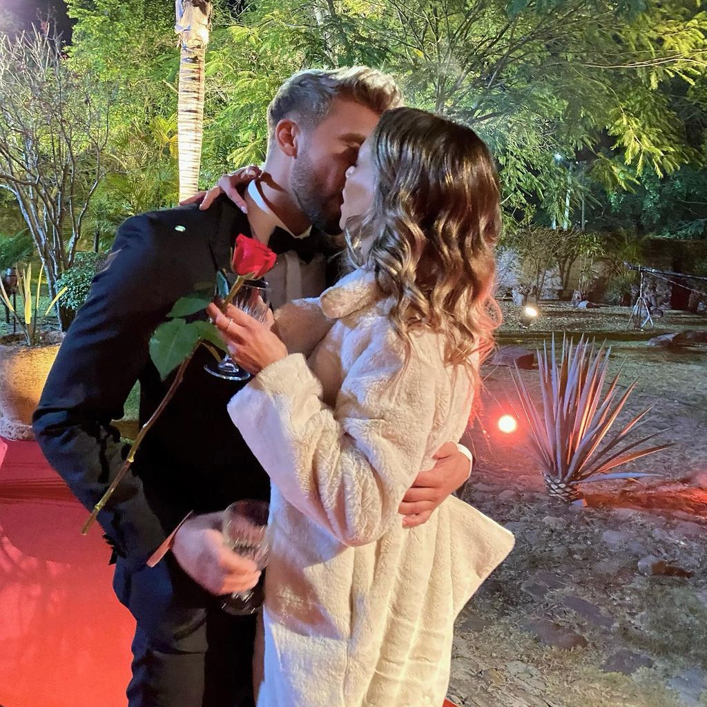Ex-Bachelor Dominik Stuckmann mit seiner Anna Rossow