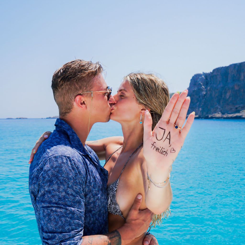 Ex-GNTM-Girl Nadine Wimmer mit ihrem Verlobten