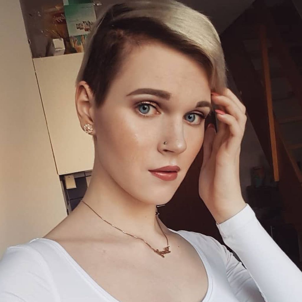 Lucy Hellenbrecht, Ex-GNTM-Kandidatin