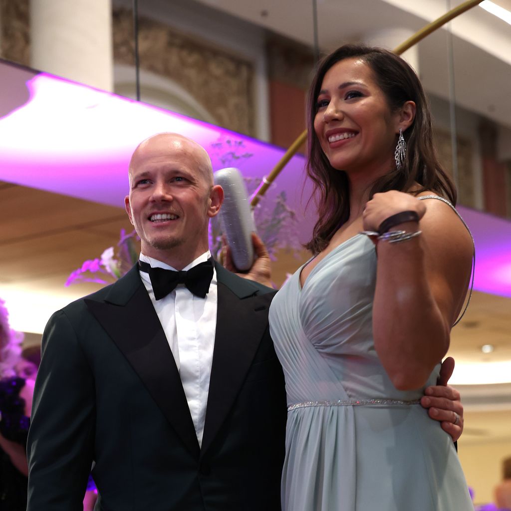 Fabian Hambüchen und seine Frau Viktoria, November 2023