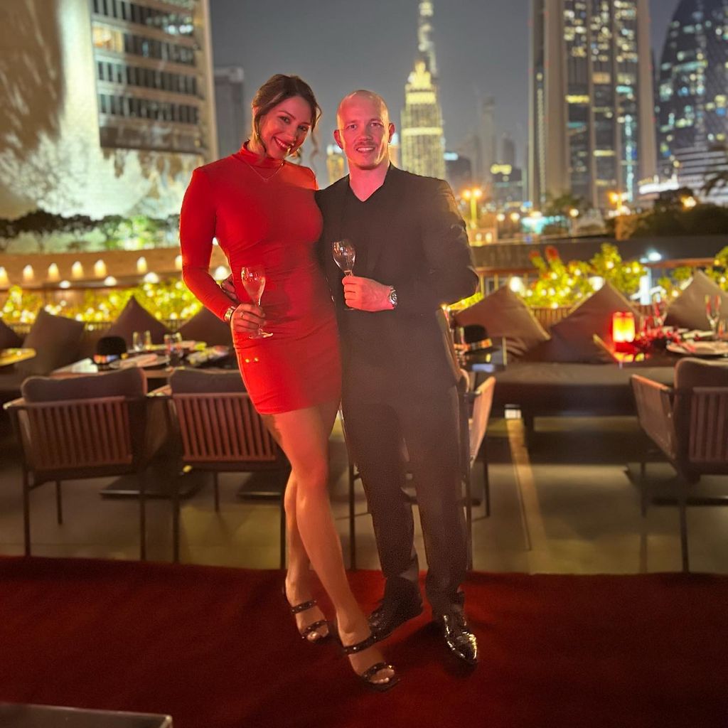 Fabian Hambüchen und seine Freundin Viktoria im Januar 2022