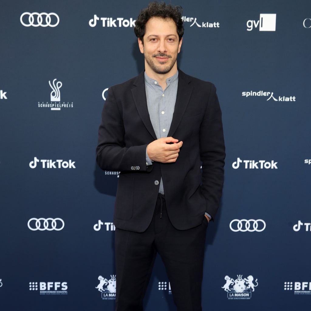 Fahri Yardim beim Deutschen Schauspielpreis 2020