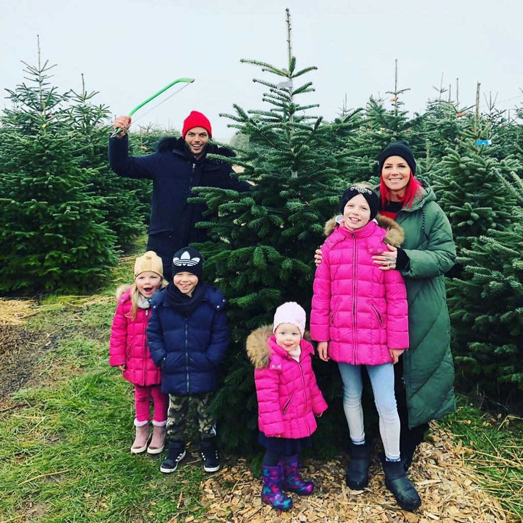 Familie Diekmeier beim Weihnachtsbaumschlagen