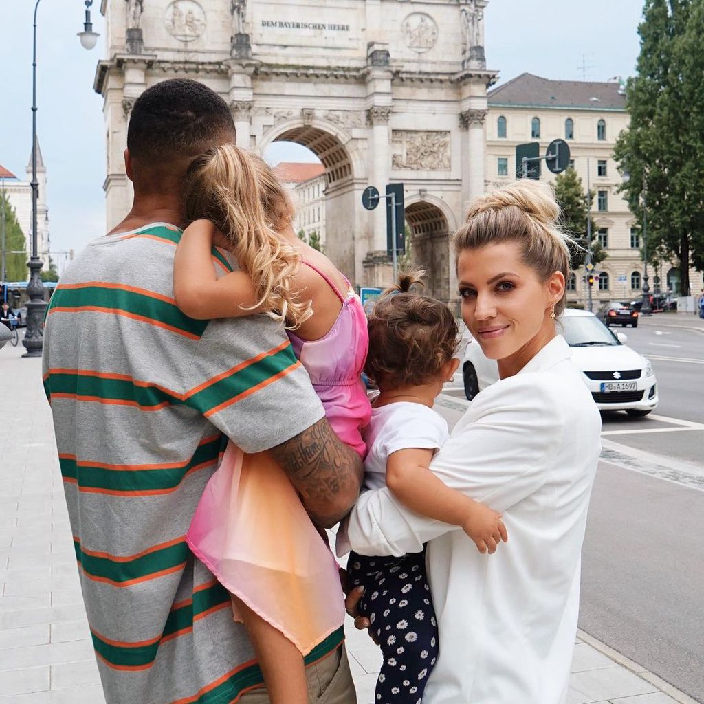 Familie Harrison im August 2021 in München