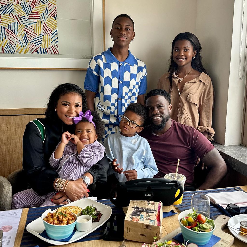 Familie Hart  im Juni 2023