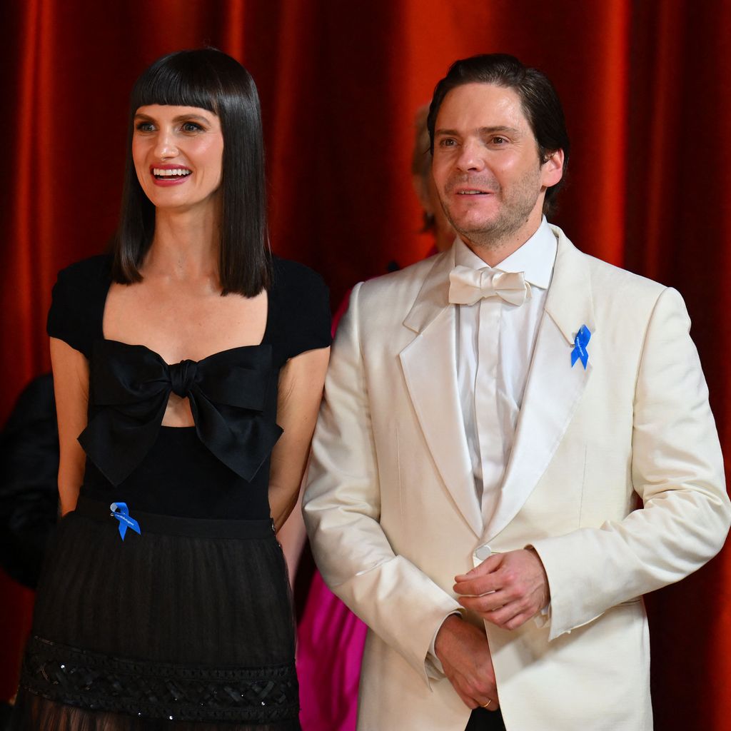 Felicitas Rombold mit Daniel Brühl bei den Oscars 2023