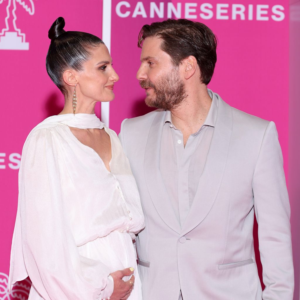 Felicitas Rombold und Daniel Brühl im Jahr 2024