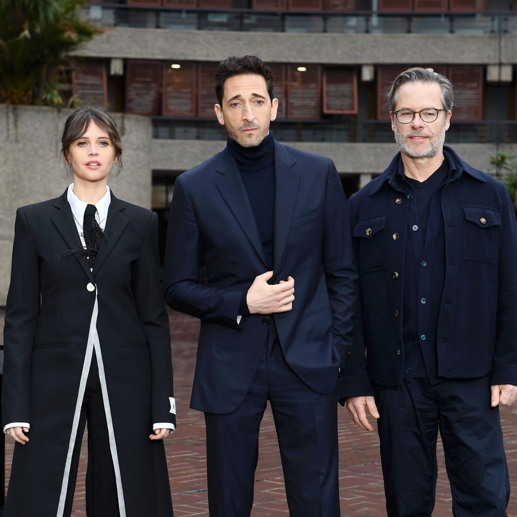 Felicity Jones, Adrien Brody und Guy Pearce, Januar 2025
