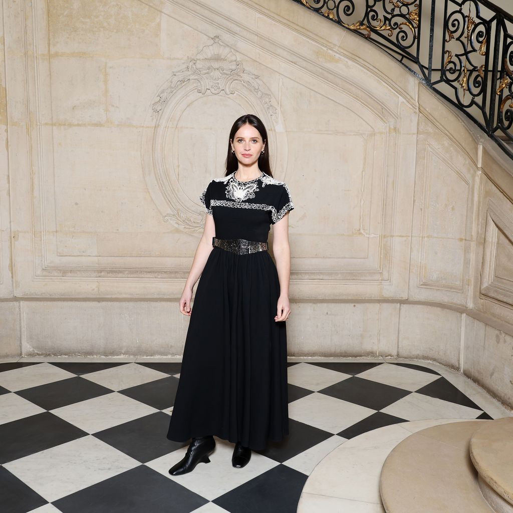 Felicity Jones posiert
