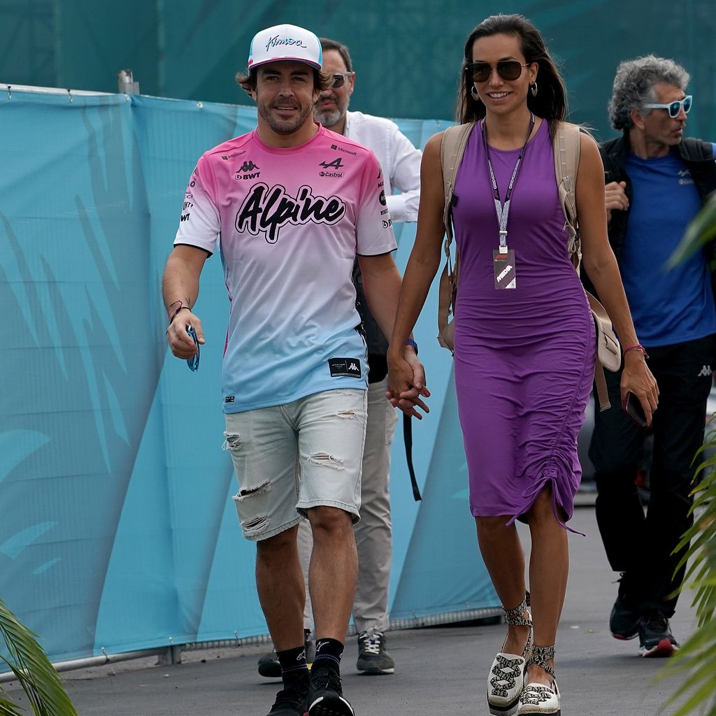 Fernando Alonso mit seiner Freundin Andrea Schlager