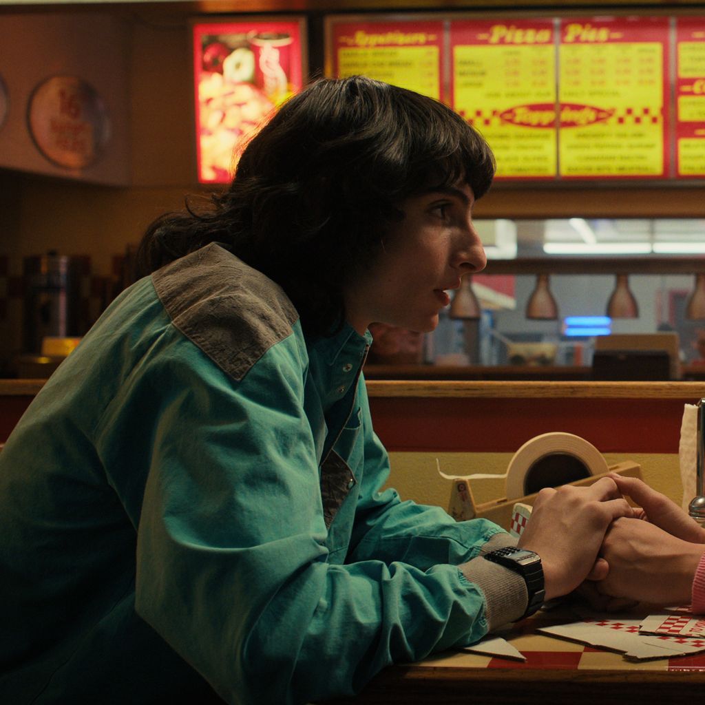 Finn Wolfhard und Millie Bobby Brown in "Stranger Things"