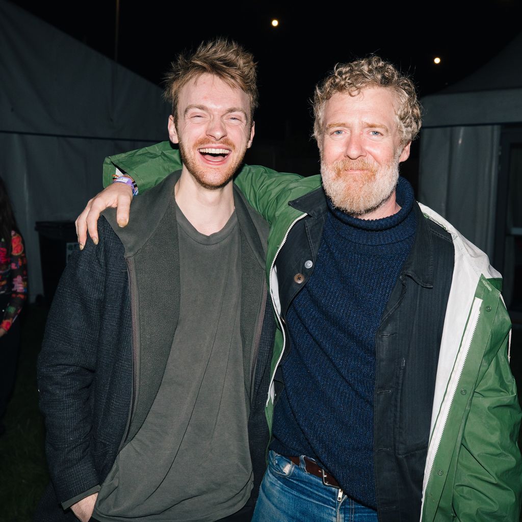 Finneas O'Connell und Glen Hansard