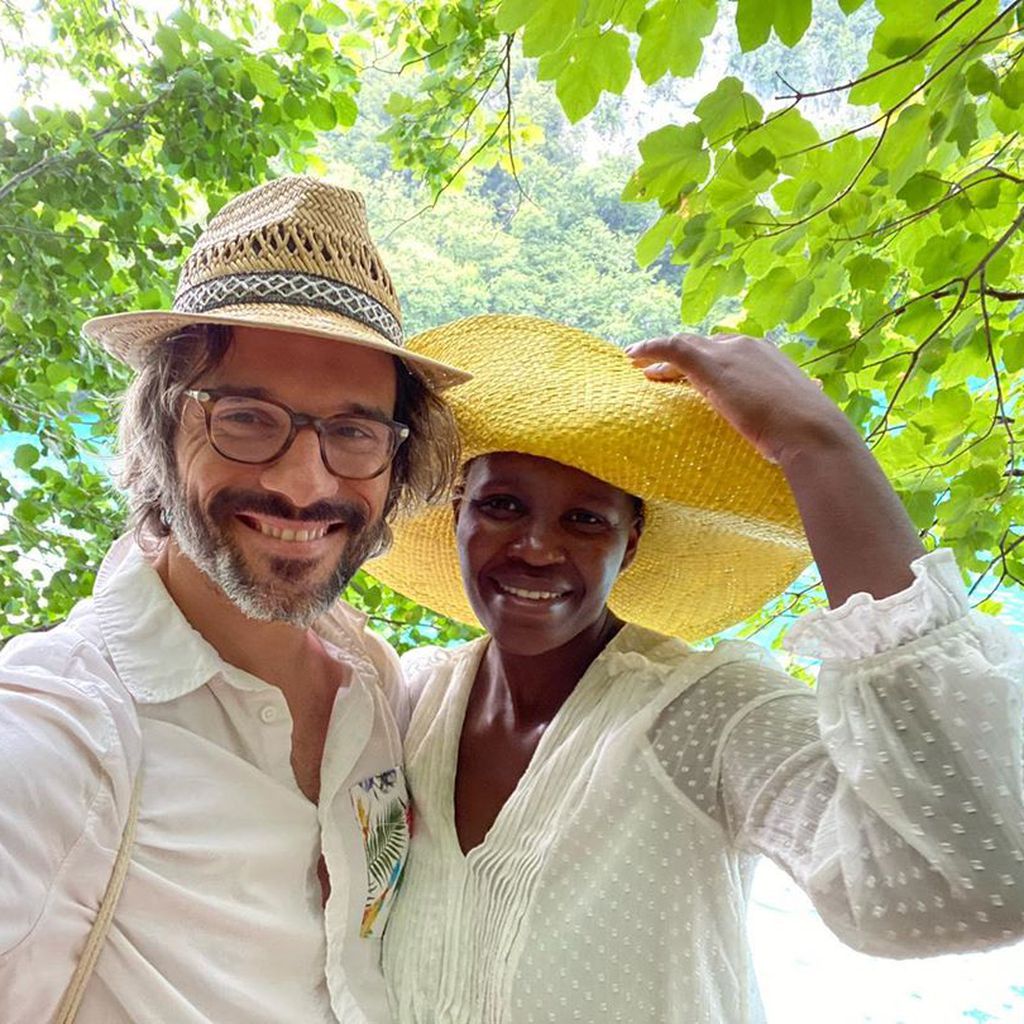 Florent Raimond und seine Freundin Kaone Mabina im August 2020