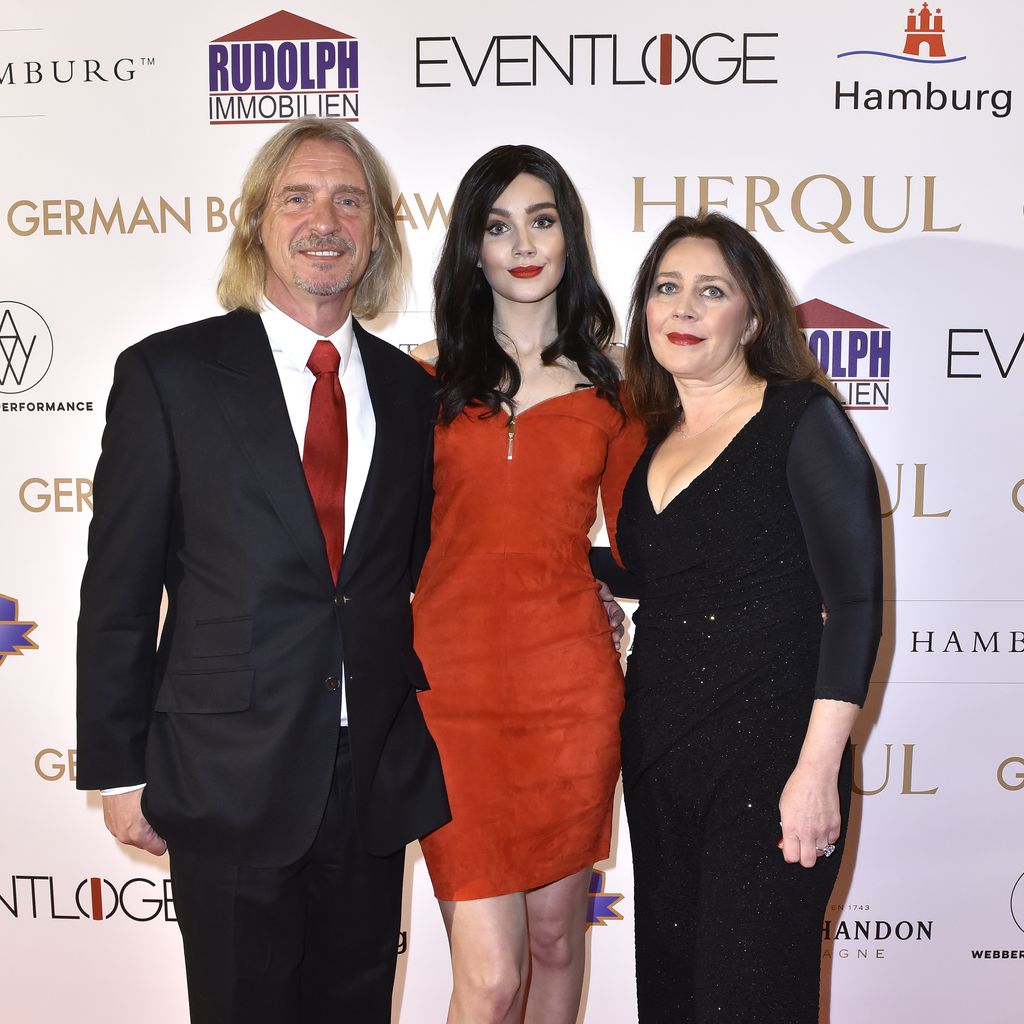 Frank Otto mit Nathalie und Viktoria Volk