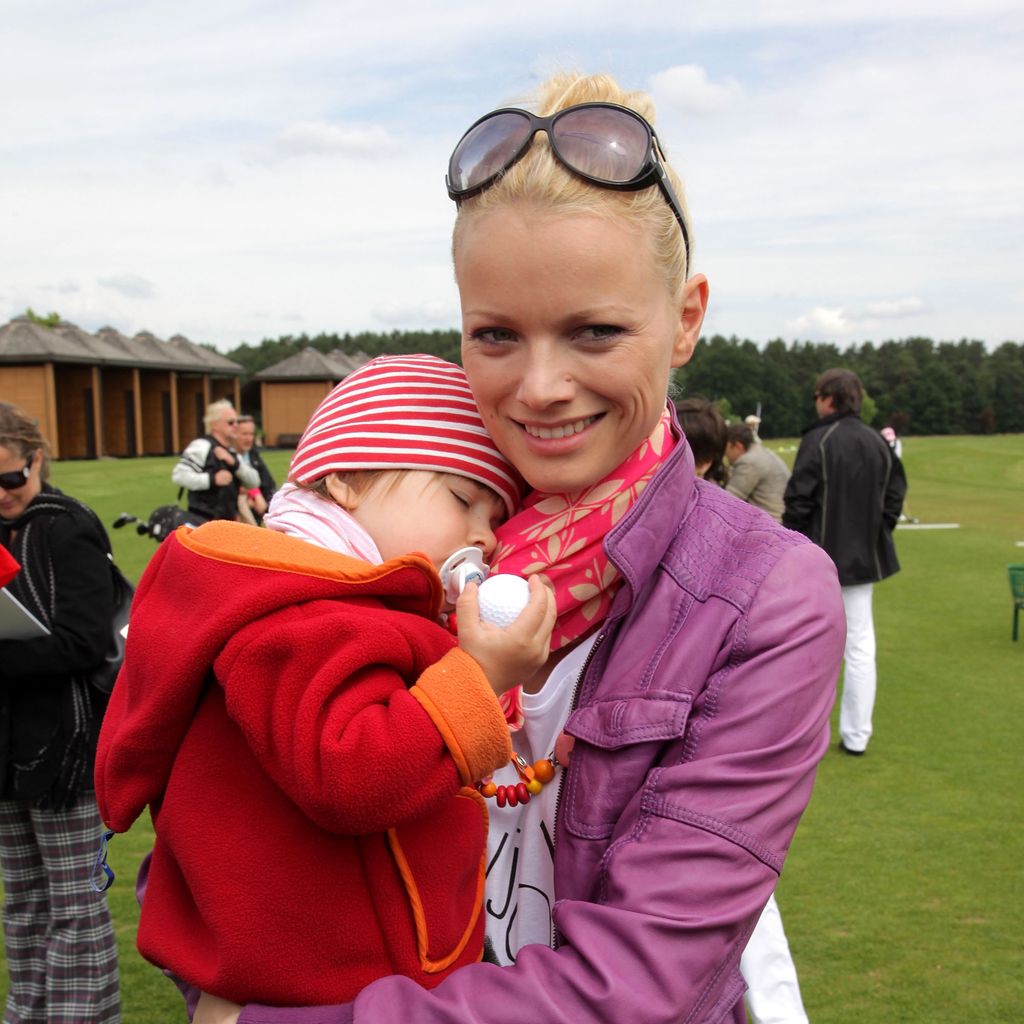 Franziska Knuppe und ihre Tochter Mathilda 2009