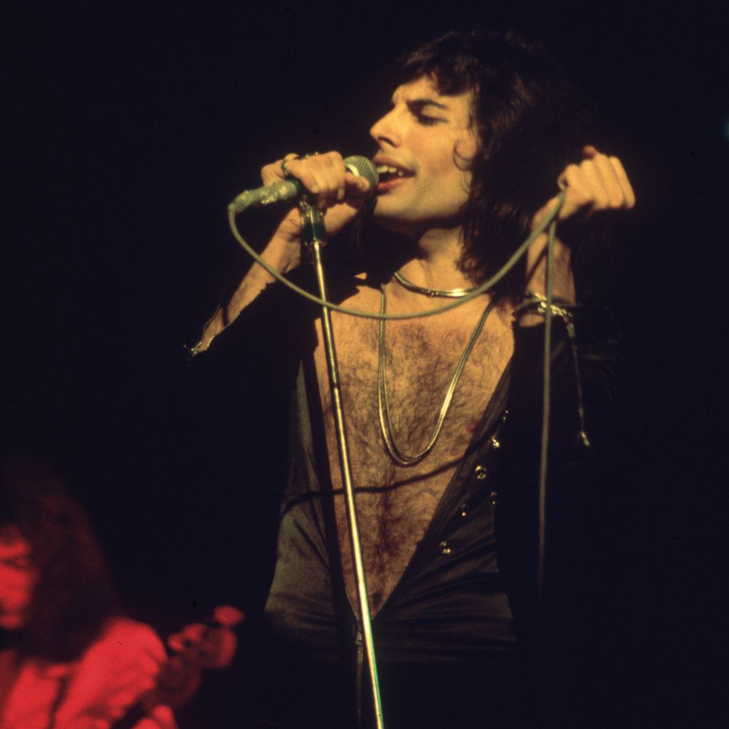 Freddie Mercury, 1975