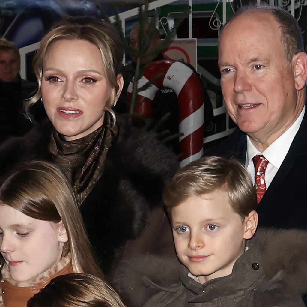 Fürst Albert II. und Fürstin Charlène eröffnen mit Prinzessin Gabriella und Prinz Jacques das Weihnachtsdorf in Monaco, Dezember 2025