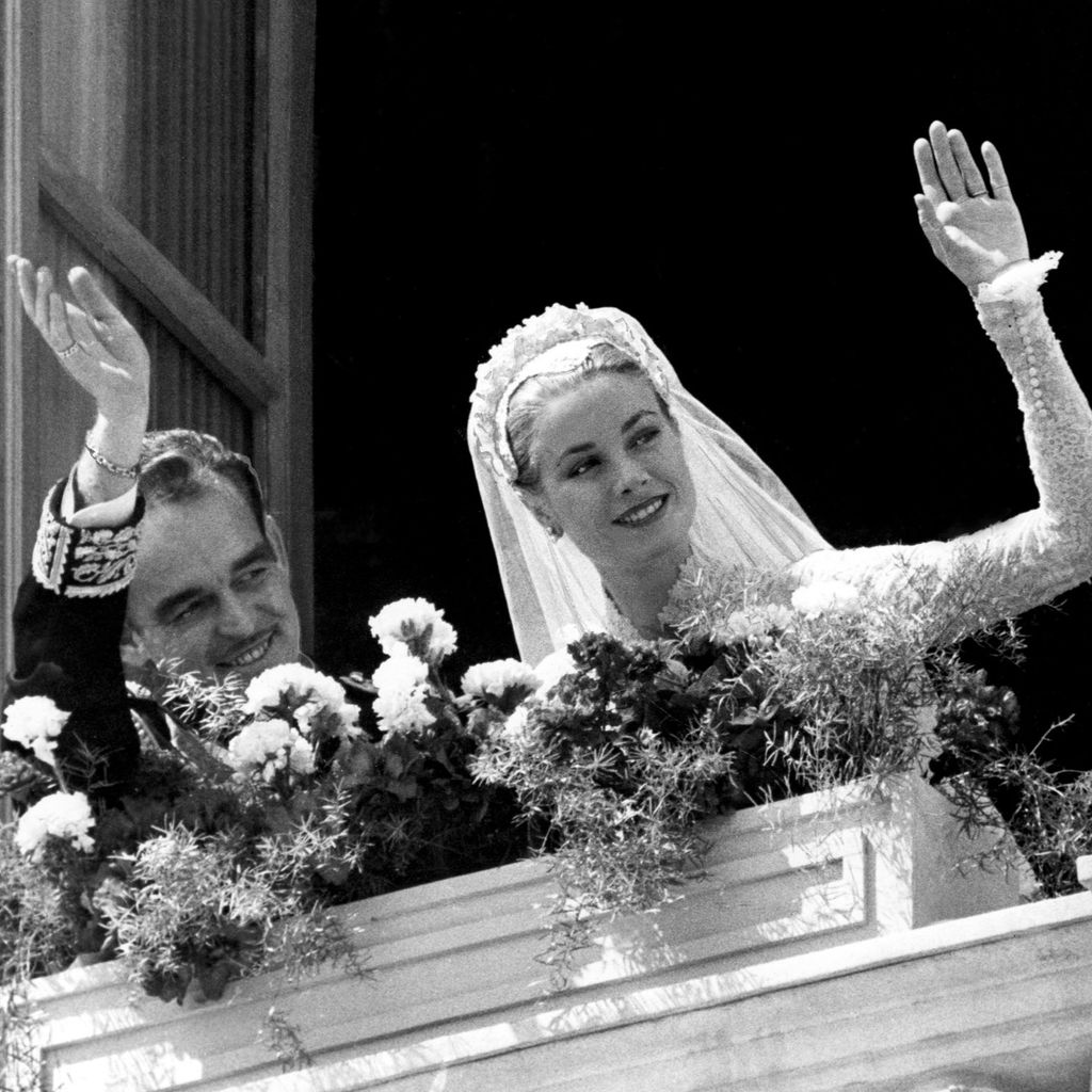 Fürst Rainier III. von Monaco und Grace Kelly bei ihrer Hochzeit im April 1956