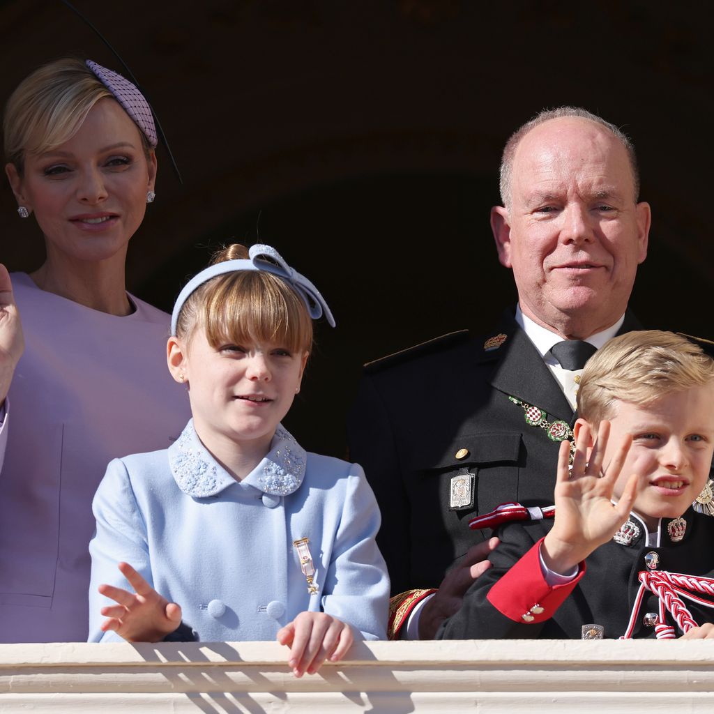 Fürstin Charlène, Prinzessin Gabriella, Prinz Jaques und Fürst Albert im November 2024