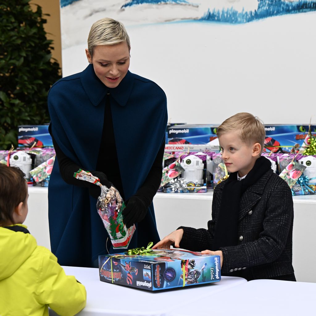 Fürstin Charlène und ihr Sohn Prinz Jacques im Dezember 2022