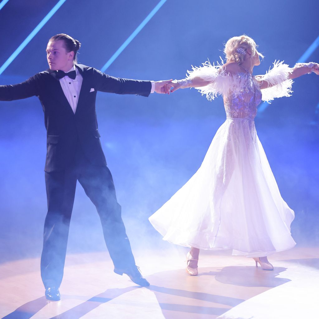 Gabriel Kelly und Kathrin Menzinger bei "Let's Dance"