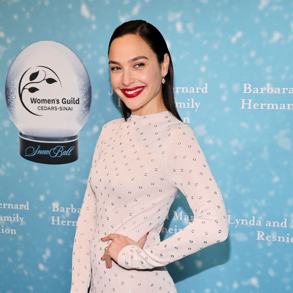 Gal Gadot bei der Women's Guild Cedars-Sinai Fall Snow Ball Gala in Beverly Hills