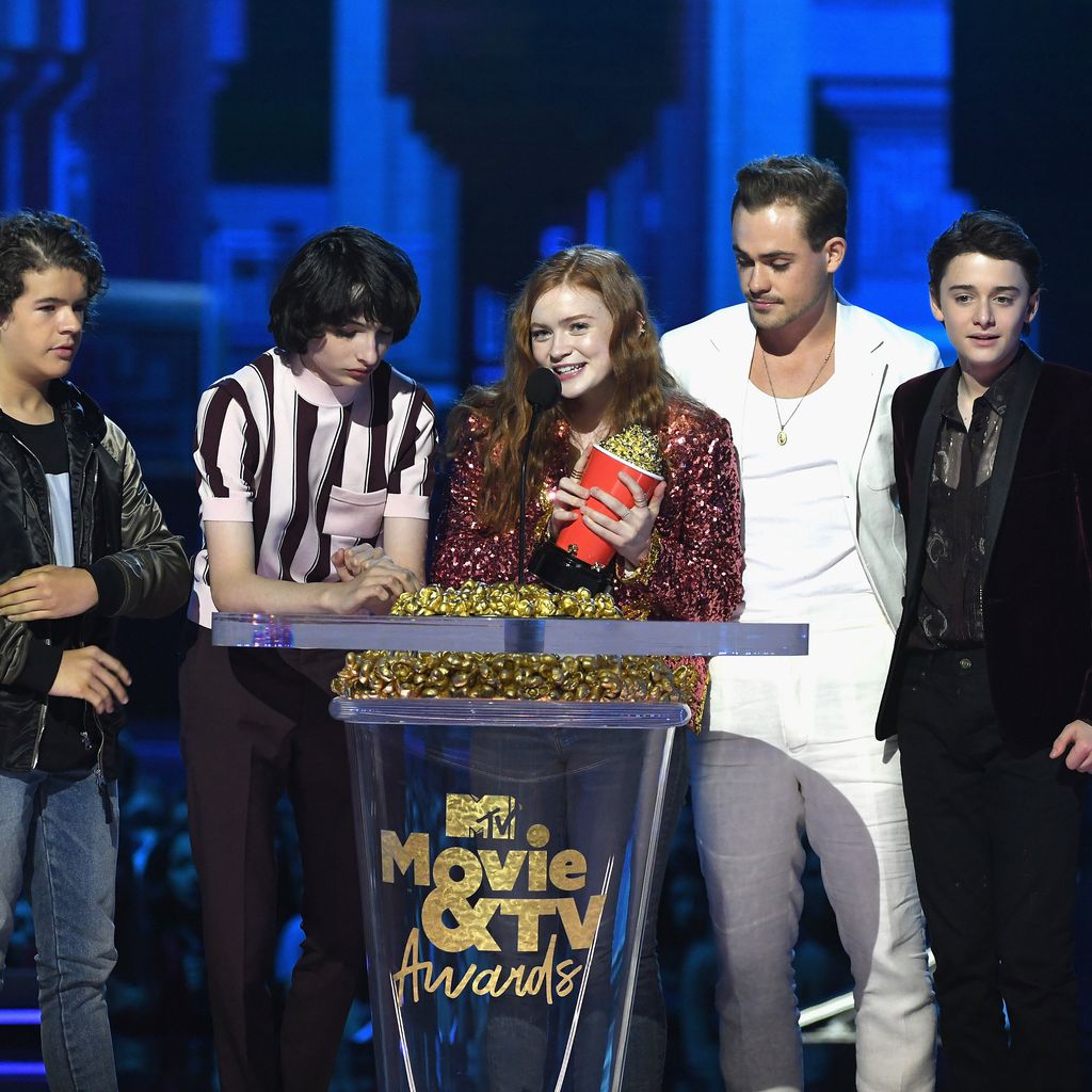 Gaten Matarazzo, Finn Wolfhard, Sadie Sink, Dacre Montgomery und Noah Schnapp